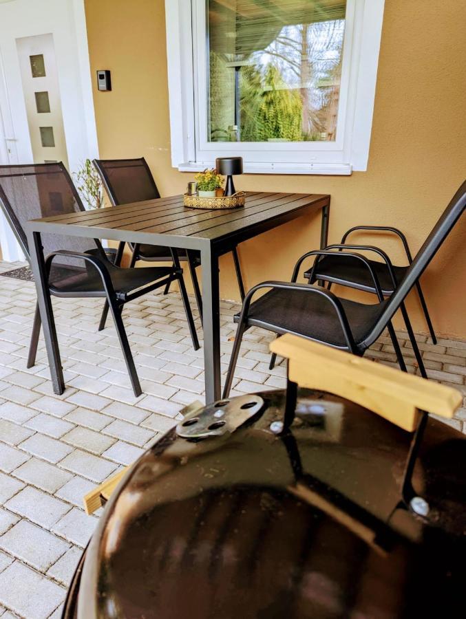 Ferienwohnung Jobst - Ruhig Mit Blick Ins Gruene Nittenau Buitenkant foto